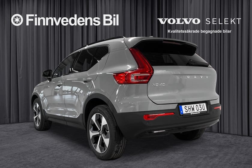 Bild 3 av Volvo XC40 B4 FWD Bensin Plus Dark