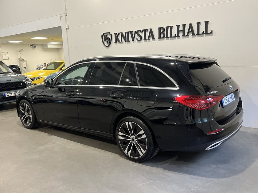 Bild 2 av Mercedes-Benz C 300 T e 9G-Tronic Avantgarde Moms Drag 313hk