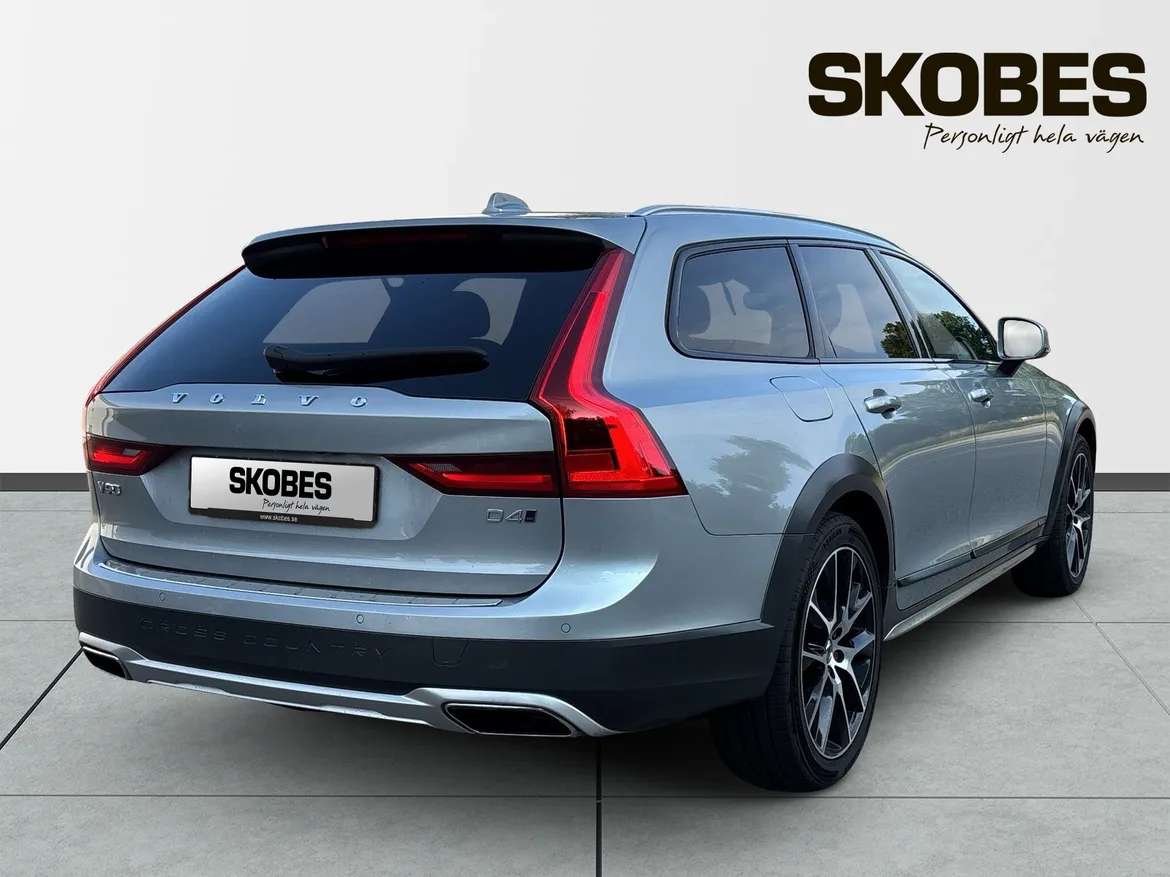 Volvo V90 Cross Country