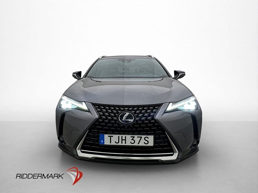 Bild 3 av Lexus UX 300e 204hk Luxury MOMS HuD Pano Döda-vinkel Navi