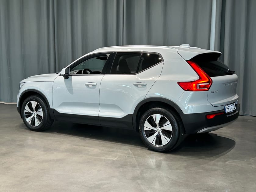Bild 4 av Volvo XC40 T3 FWD aut Momentum *Värmare/V-HJUL*