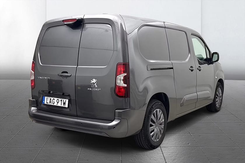 Bild 4 av Peugeot e-Partner L2 50 kWh Inredd 3-sits Navi Kamera PDC MOMS 136hk