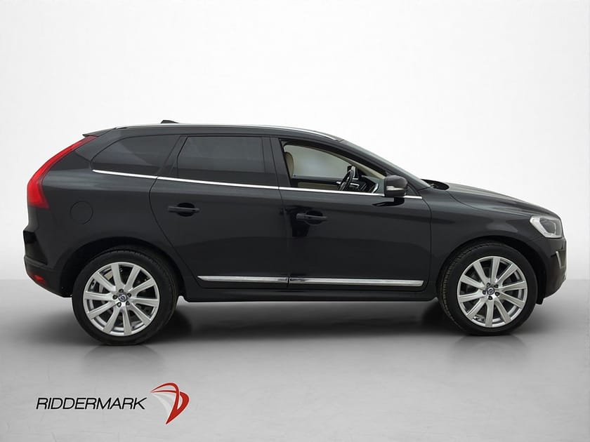 Bild 5 av Volvo XC60 D4 AWD Summum Skinn Panorama Värmare VOC 190hk