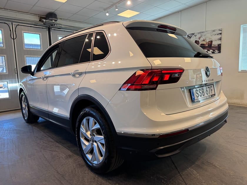 Bild 3 av Volkswagen Tiguan 1.5 TSI ACT Drag B-kamera Carplay Värmare MOMS 150hk