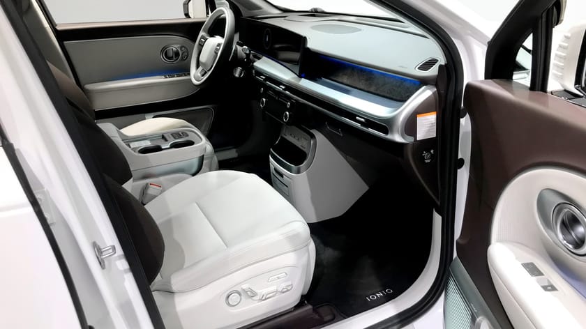 Bild 5 av Hyundai Ioniq 9 Performance AWD Calligraphy Line 110 kWh Fyrhjulsdrift 6 sätes