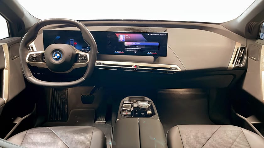 Bild 4 av BMW iX xDrive50