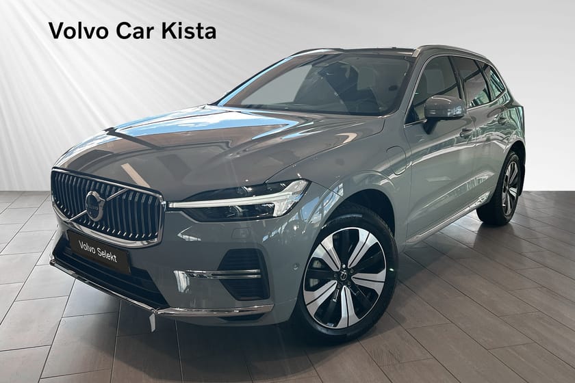 Bild 1 av Volvo XC60 Recharge T6 II Core Edition Drag Pano 360Kam