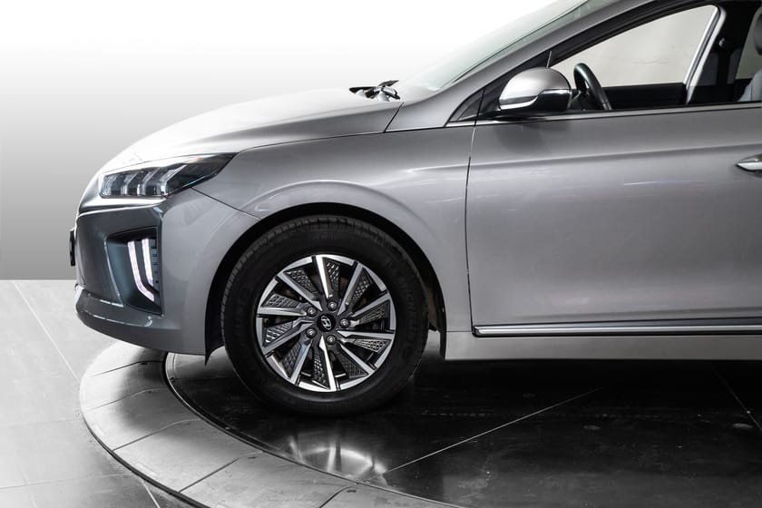 Bilde 5 av Hyundai Ioniq Electric Premium | Ny service! | Leveringsklar! | Fri frakt*