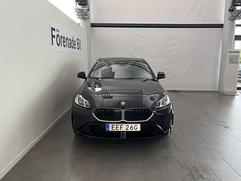 Bild 2 av BMW 120 M Sport Design Nav Drive/Park Assist Rattvärme