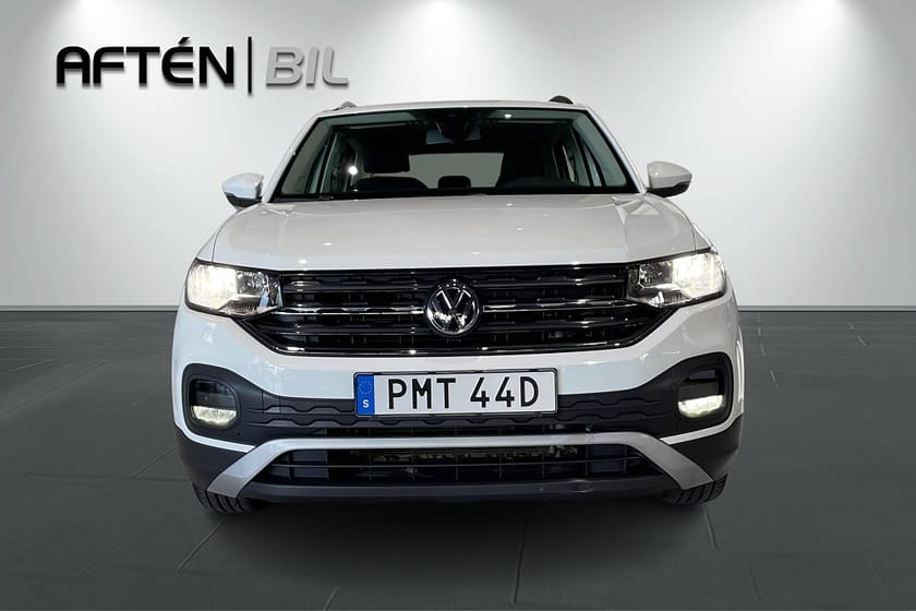 Bild 3 av Volkswagen T-Cross 1.0 TSI 95hk | Döda vinkel-varning, Låg skatt, Låga mil