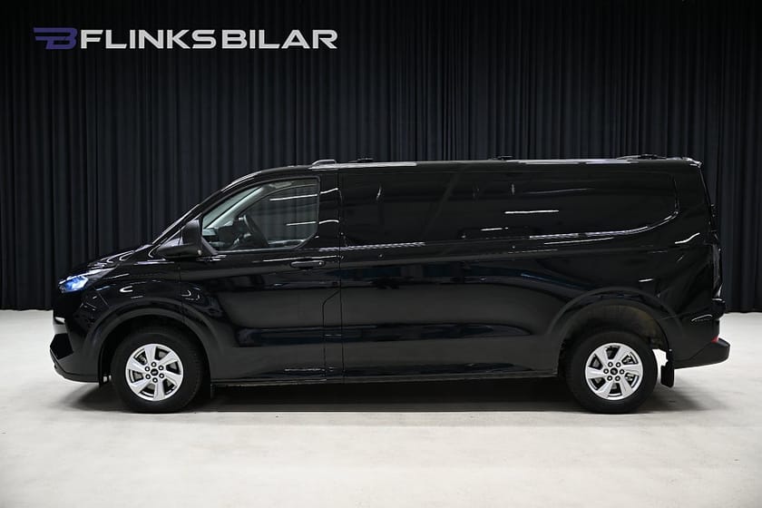 Bild 1 av Ford Transit Custom 320 136HK L2 Lång|Drag|Värmare|GPS|Backkamera|Nybil