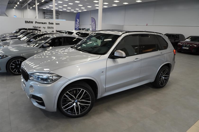 Bild 2 av BMW X5 M50d Ultimate Edt B W Individual Head-Up Komfortstol 21