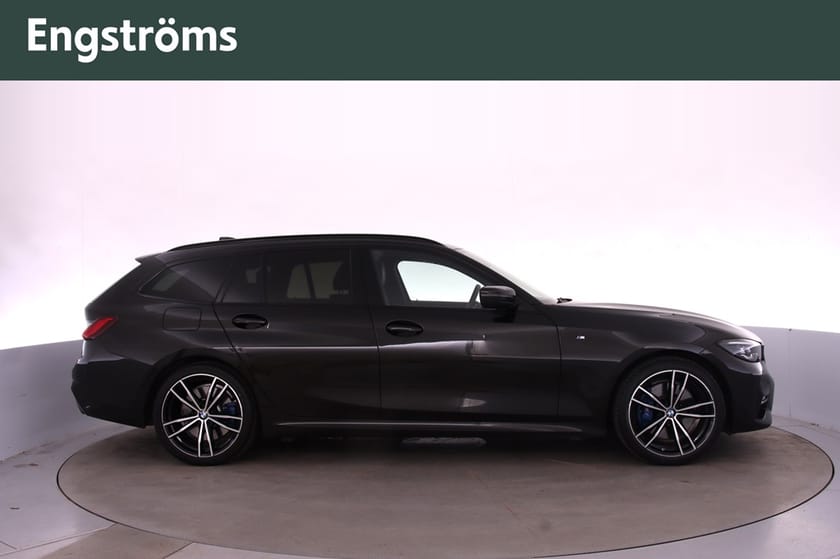 Bild 3 av BMW 330e xDrive Touring X DRIVE 292 HK Aut M Sport Drag Navi