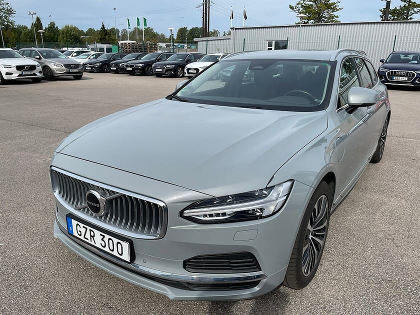 Bild 1 av Volvo V90 T6 Recharge Core Bright plug in AWD 350HK 4x4 Läder
