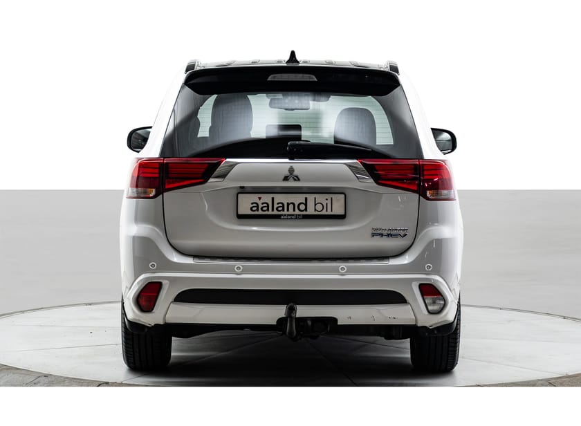 Bilde 3 av Mitsubishi Outlander PHEV SPORT EDITION//ACC//SKINN++