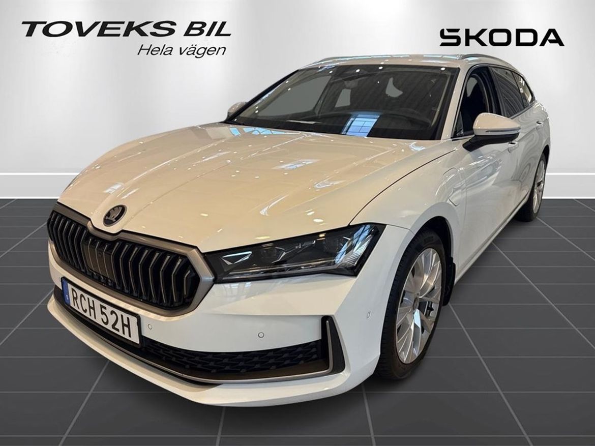 Škoda Škoda Superb iV Kombi — bild 1