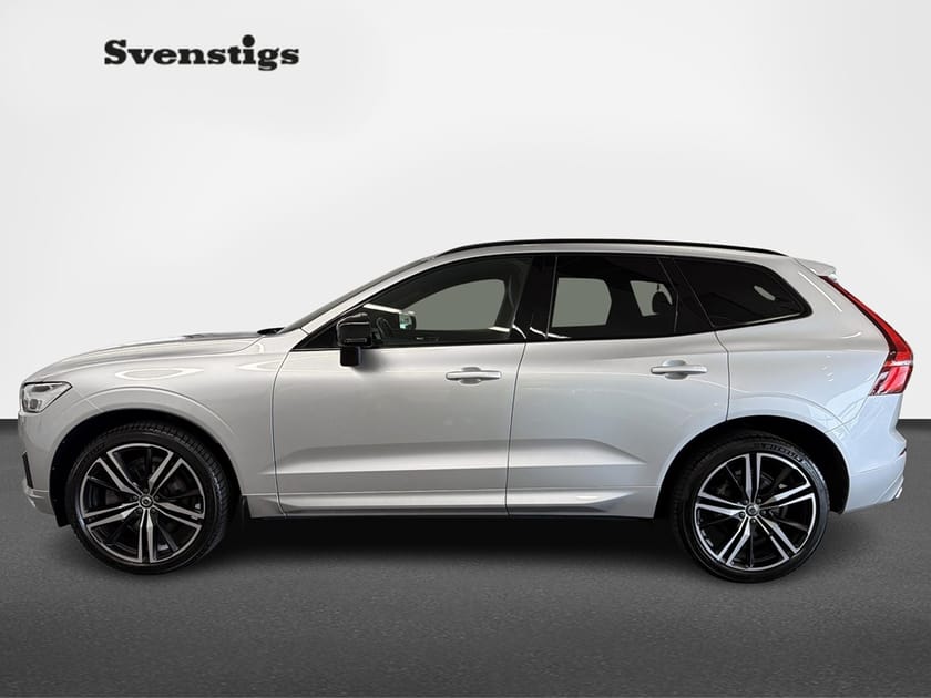 Bild 4 av Volvo XC60 B4 AWD R-Design / Panorama/ Harman Kardon