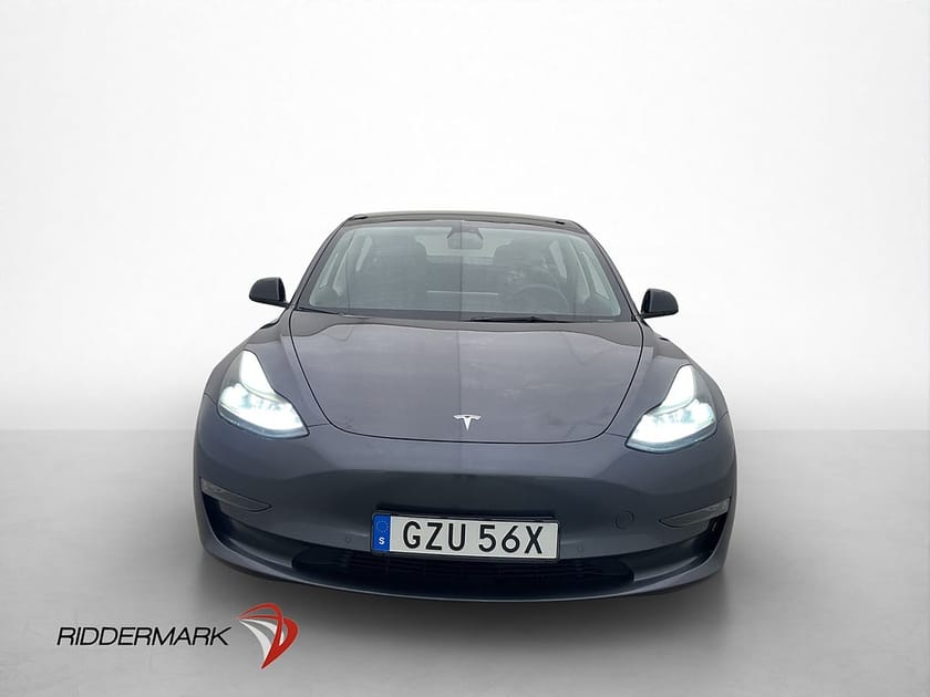 Bild 3 av Tesla Model 3 Long Range AWD Svensksåld Panorama