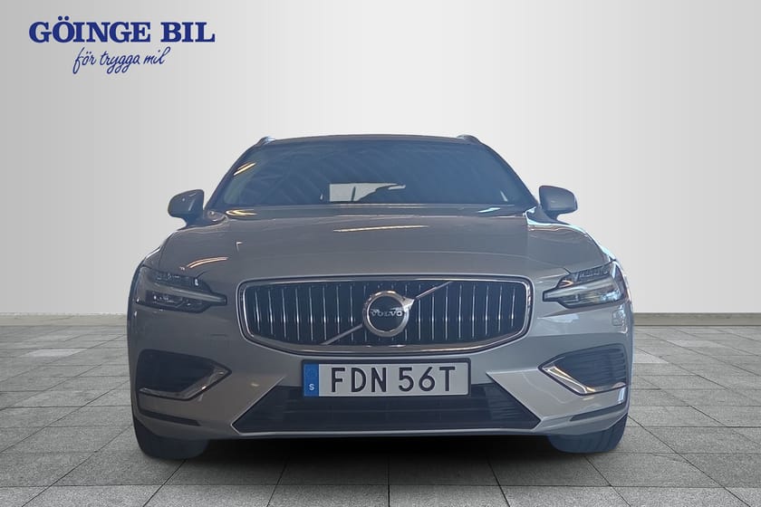 Bild 3 av Volvo V60 Recharge T6 Core Edition Drag/ Navi/ Kamera/ Tonade rutor/ Dynamiska LED