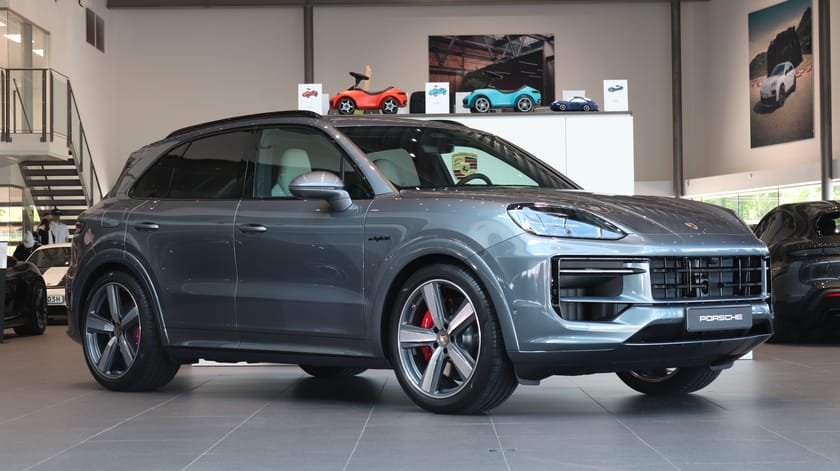 Bild 1 av Porsche Cayenne S E-Hybrid 