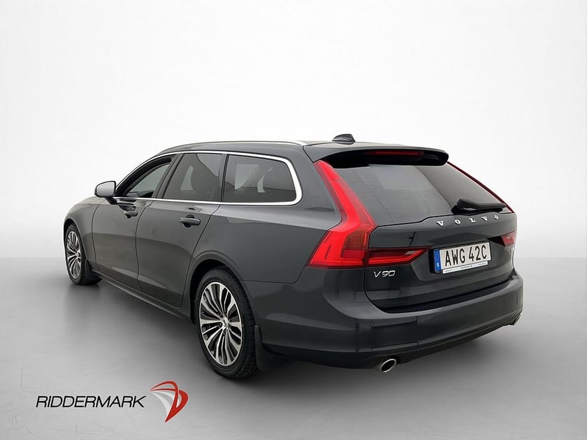 Bild 5 av Volvo V90 D4 Momentum Advanced SE II BLIS VOC Navi Kamera