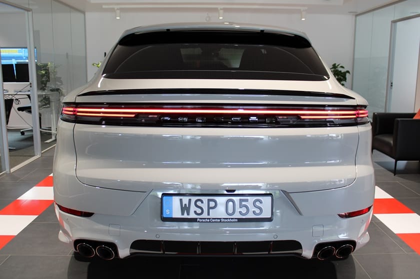 Bild 3 av Porsche Cayenne E-Hybrid Coupé BLACK EDITI