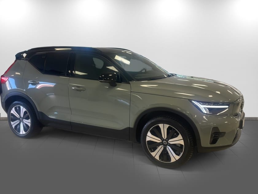 Bild 3 av Volvo XC40 Recharge Twin inkl. v-hjul och dragkrok
