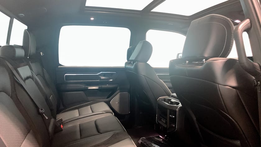 Bild 5 av RAM 1500 Crew Cab Laramie Night Edition - 0% Räntekampanj