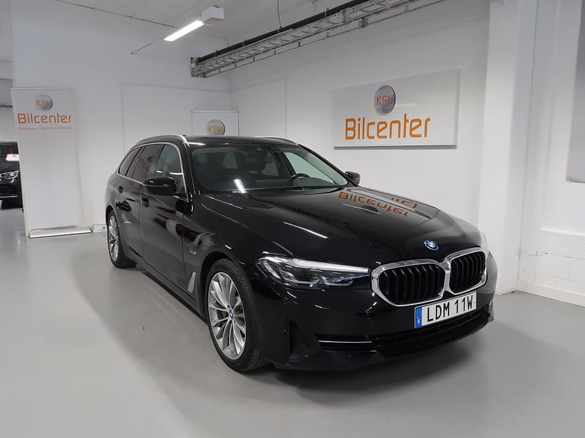 Bild 3 av BMW 530e xDrive Touring V-Däck ingår Skinn-Drag-Kamera-Navi-CarP