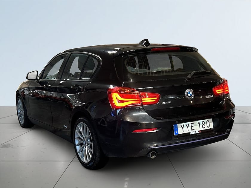 Bild 5 av BMW 118d xDrive Sport Line Psensorer/MoK/S&V-hjul/Rattvärme/Navi