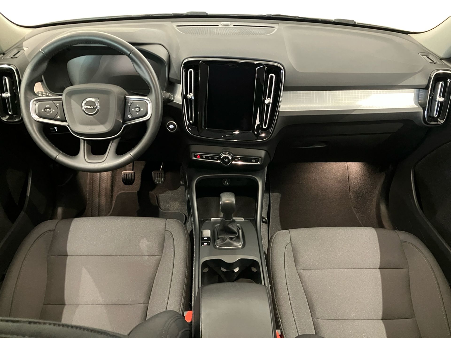 Volvo XC40 T2 FWD Momentum 2021, bild 5/10
