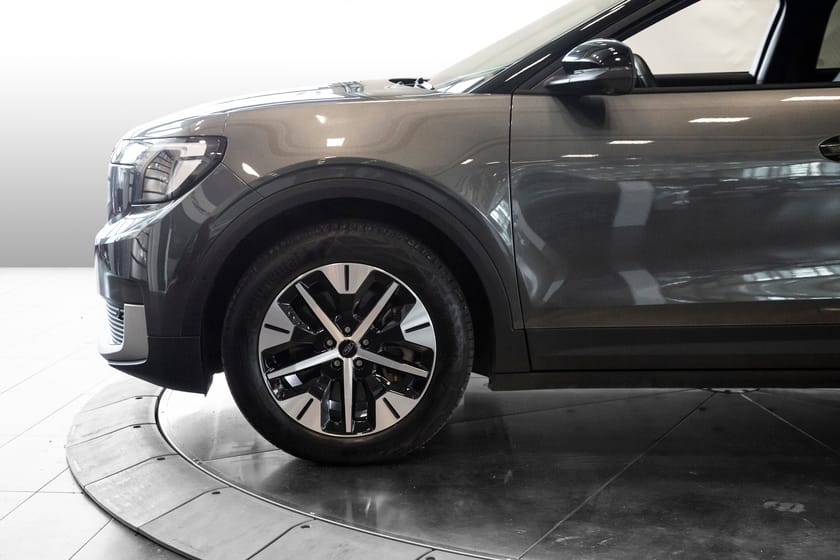 Bilde 5 av Ford Explorer EV Extended Range AWD