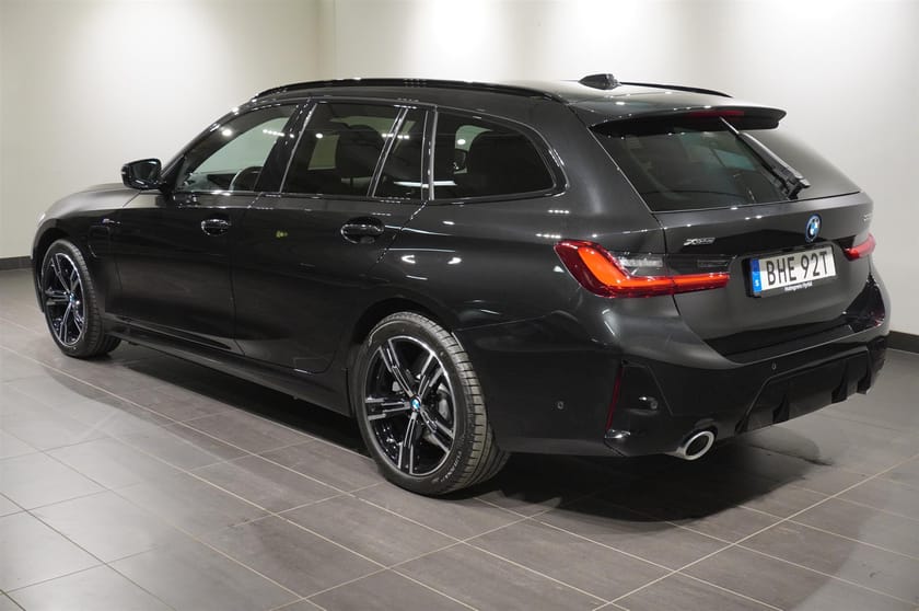 Bild 3 av BMW 330e xDrive Touring M Sport Active Edt. Drag HiFi Fartpilot PA