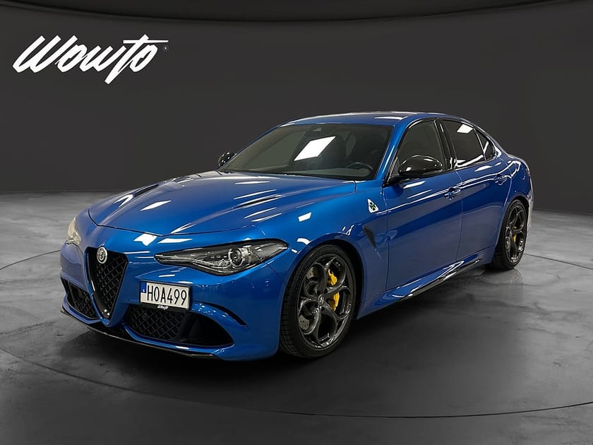 Bild 1 av Alfa Romeo Giulia Quadrifoglio V6 510HK /H/K /Svensksåld