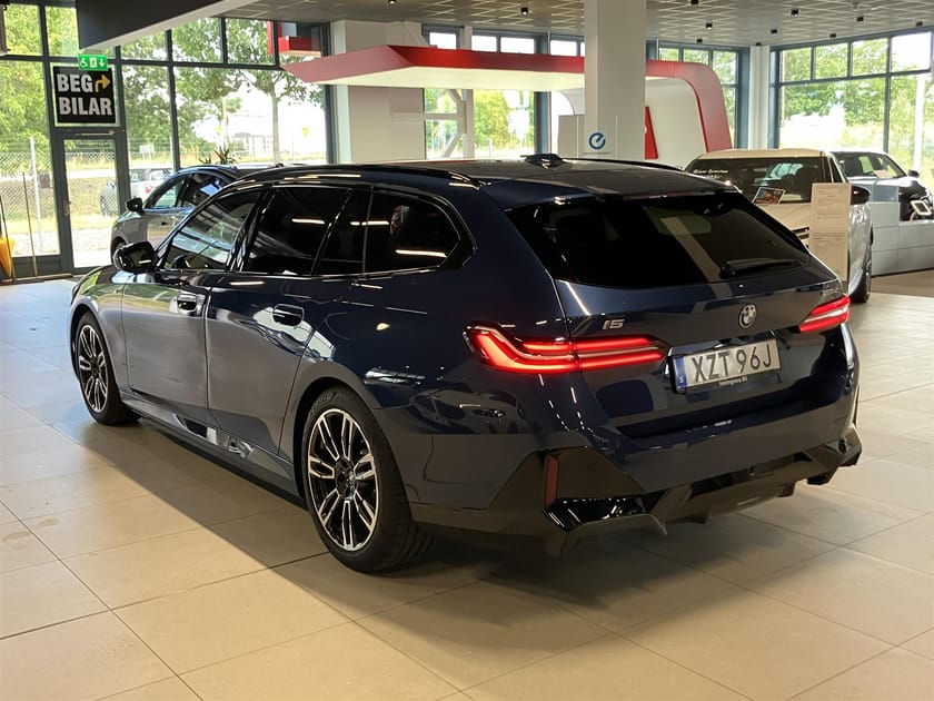 Bild 3 av BMW i5 eDrive40 Touring M Sport Active Edition