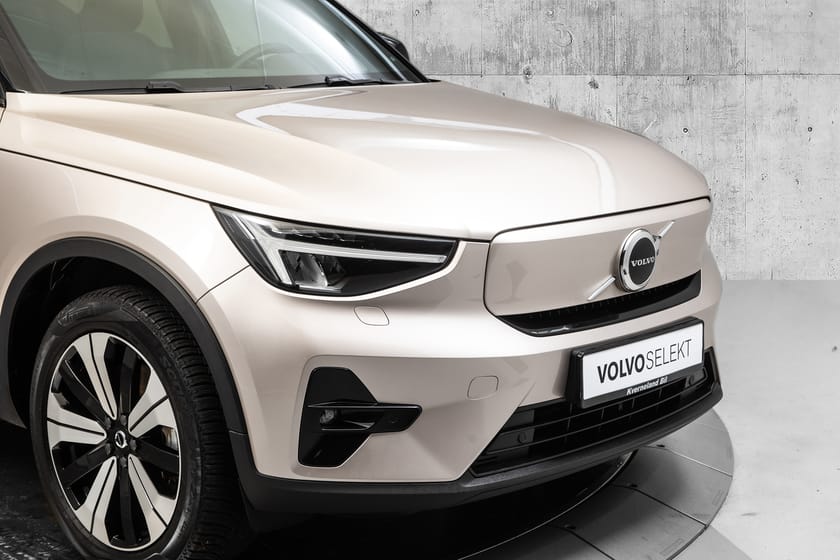 Bilde 2 av Volvo XC40 Recharge Single Motor Plus Hengerfeste/Ryggekamera/Elstol/Google