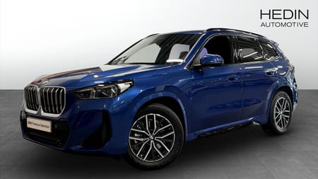 BMW X1 xDrive25e FRIA VINTERHJUL M-Sport Drag Rattvärme Comfort acc