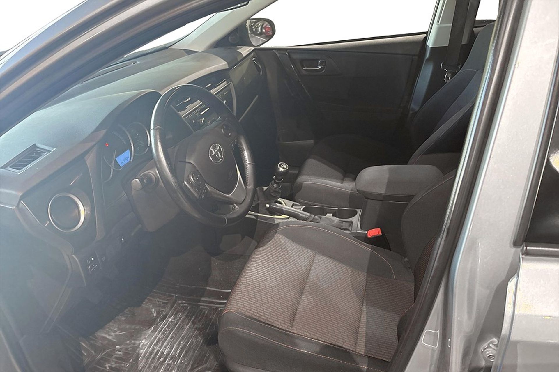 Toyota Auris 2014, bild 7/9