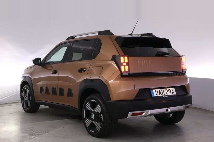Bild 4 av Fiat Grande Panda 44 kWh La Prima Kamera Navi Rattvärme
