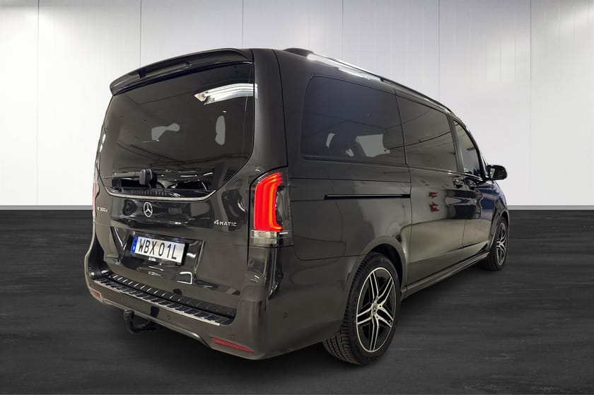 Bild 4 av Mercedes-Benz V 300d 4MATIC 3.2t V300 Lång EXCLUSIVE/AMG/Airmatic/Värmare/Drag/ SE Spec