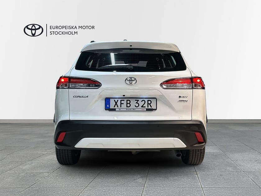 Bild 4 av Toyota Corolla Cross Hybrid AWD-i 2,0 ACTIVE PLUS VINTERHJUL P-SENSORER
