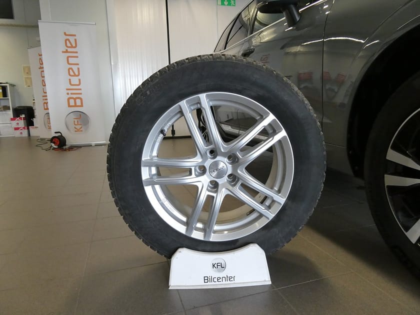 Bild 2 av Volvo XC60 Recharge T6 AWD Drag-Pano-Kamera-SoV *Longrange*