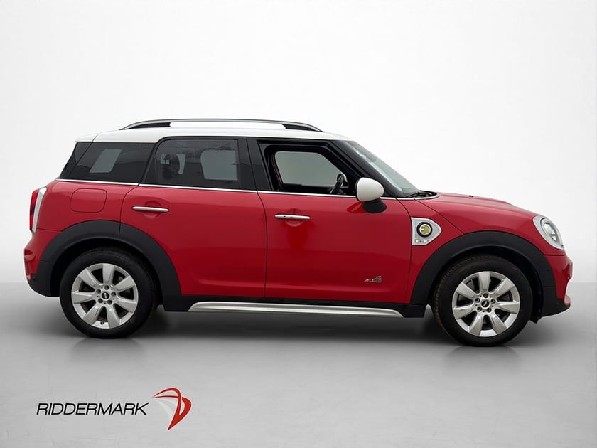 Bild 4 av MINI Countryman Cooper SE ALL4 Salt II HUD Kamera Navi
