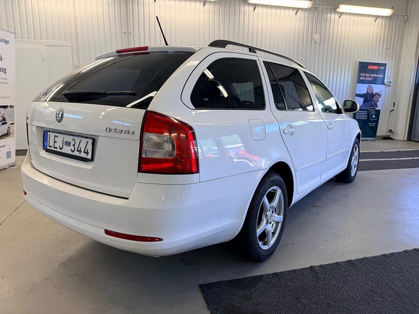 Bild 5 av Škoda Octavia Kombi Skoda 1.6 TDI DSG Sekventiell, 105hk Automatisk