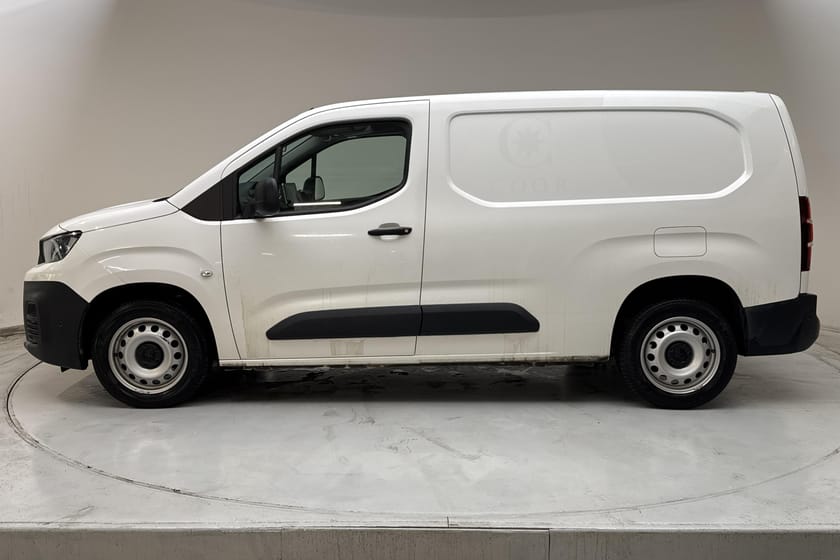 Bild 2 av Peugeot Partner Utökad Last 1.5 HDI Skåp (130hk)