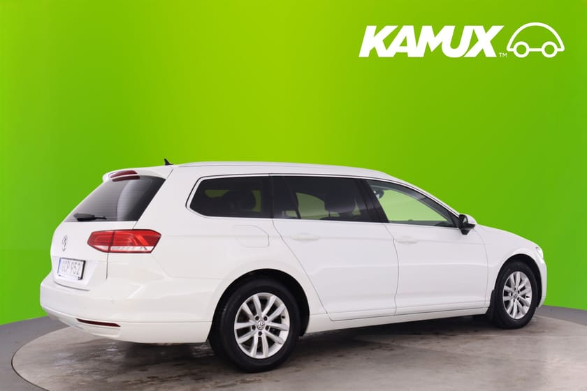 Bild 2 av Volkswagen Passat Sportscombi 1.5 TSI 150hk DSG GRILL PÅ KÖPET! Cockpit B-Kam Drag Keyless