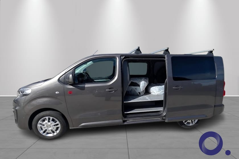 Bilde 3 av Peugeot Expert 2.0 BlueHDi 4x4 L3/ Innredning / Mye utstyr
