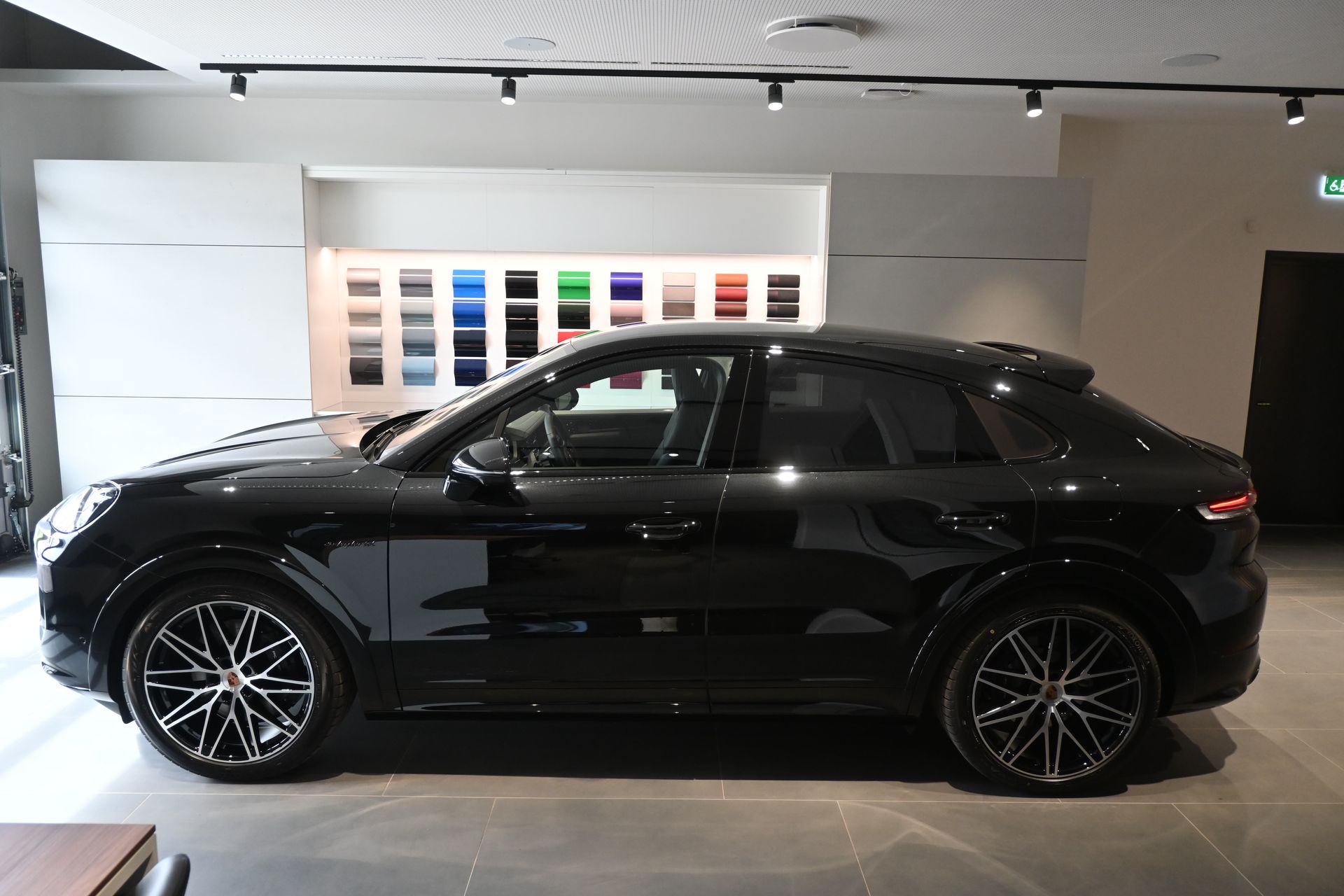 Porsche Cayenne E-Hybrid Coupé 2026, bild 4/34