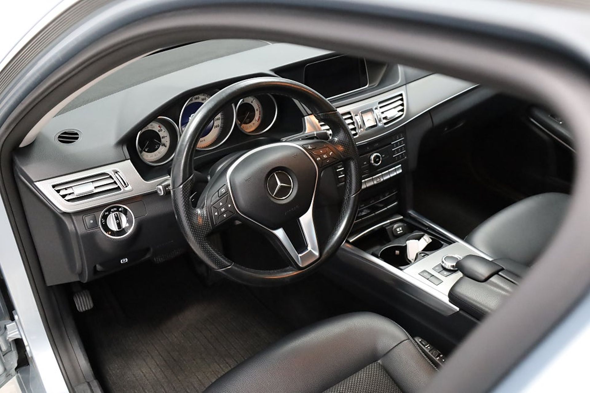 Mercedes-Benz E 2016, bild 6/25
