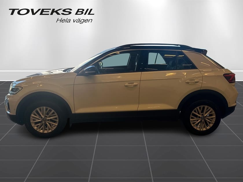 Bild 2 av Volkswagen T-Roc 1.5 TSI DSG, 150hk, 2023, Dragkrok, Bör ses!